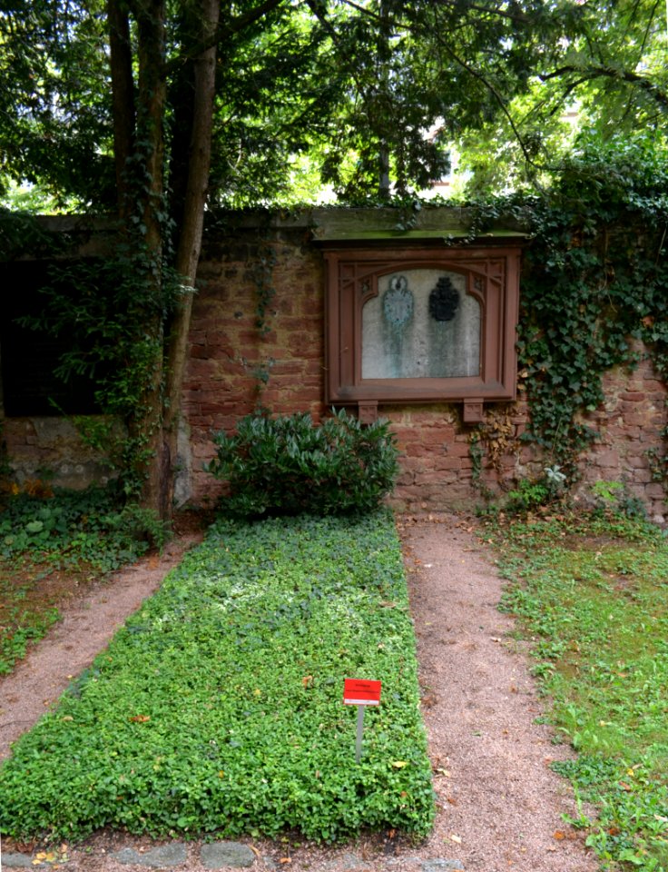 Frankfurt, Hauptfriedhof, Grab adM 79-80 von Fichard (1)
