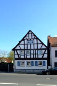 Frankfurt-Bergen, Marktstraße 52