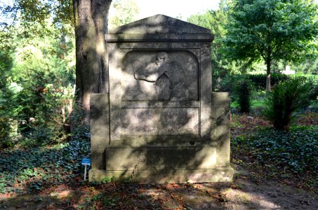 Frankfurt, Hauptfriedhof, Grab D 366 Schneider