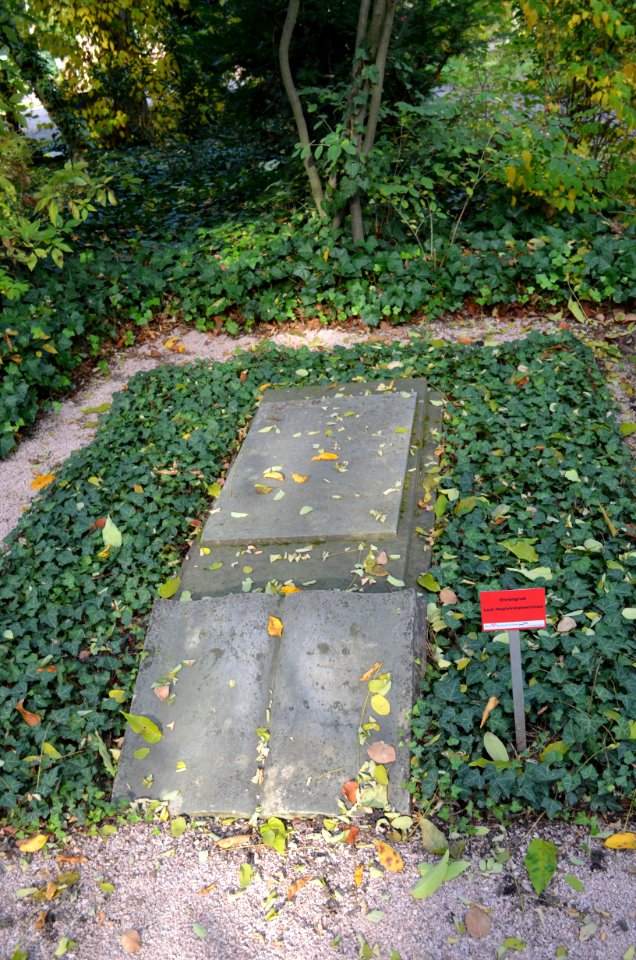 Frankfurt, Hauptfriedhof, Grab F 647 Paldamus