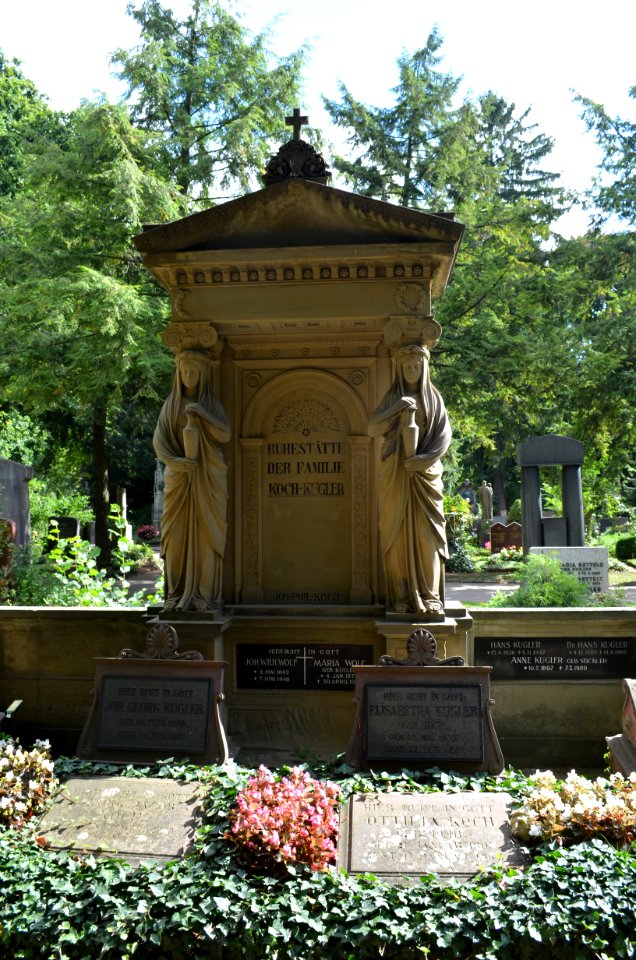 Frankfurt, Hauptfriedhof, Grab F 340-343 Koch-Kugler