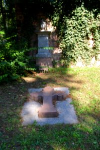 Frankfurt, Hauptfriedhof, Grab adM 265 Lippert-Zimmermann (1)