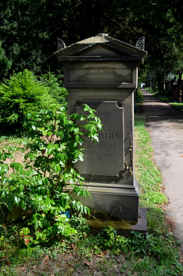 Frankfurt, Hauptfriedhof, Grab D 254 Mylius-Kohl (2)