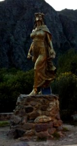 Estatua de Ñusta Kura Oqllo, Ollantaytambo