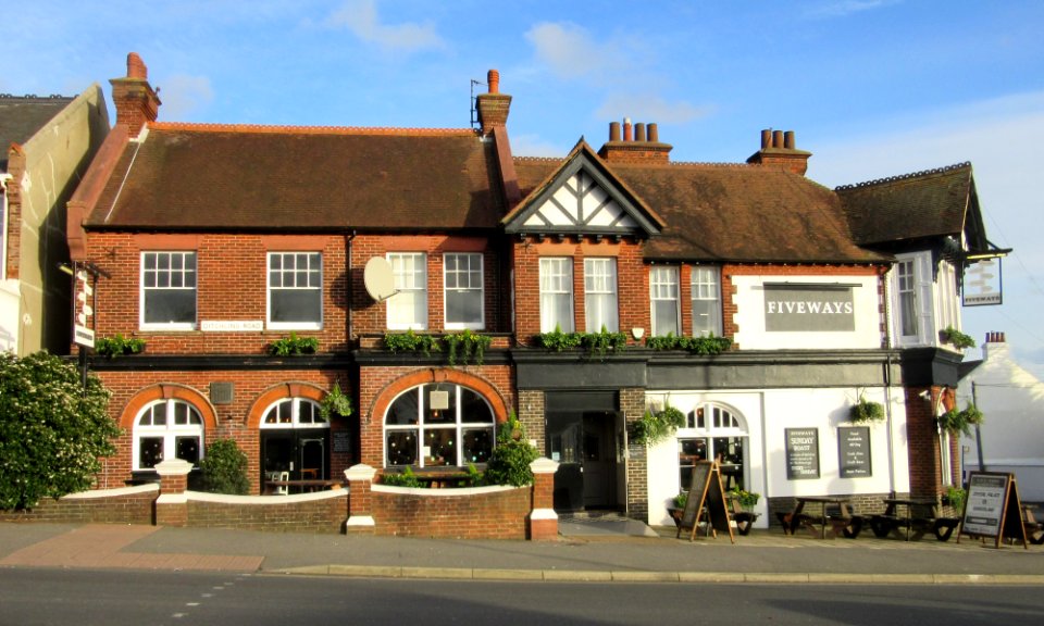 Fiveways pub, Ditchling Road, Brighton (November 2015) (2)