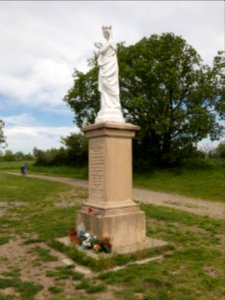 Fleurieu-sur-Saône - Chemin de la Madone - Vierge à l'enfant 02 photo