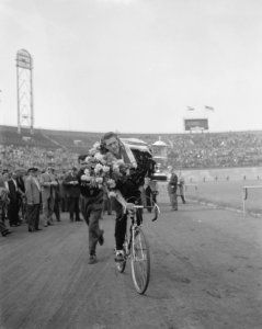 Finale van Olympia Tour in het Olympisch stadion. Huub Zilverberg werd winnaar i, Bestanddeelnr 910-4113