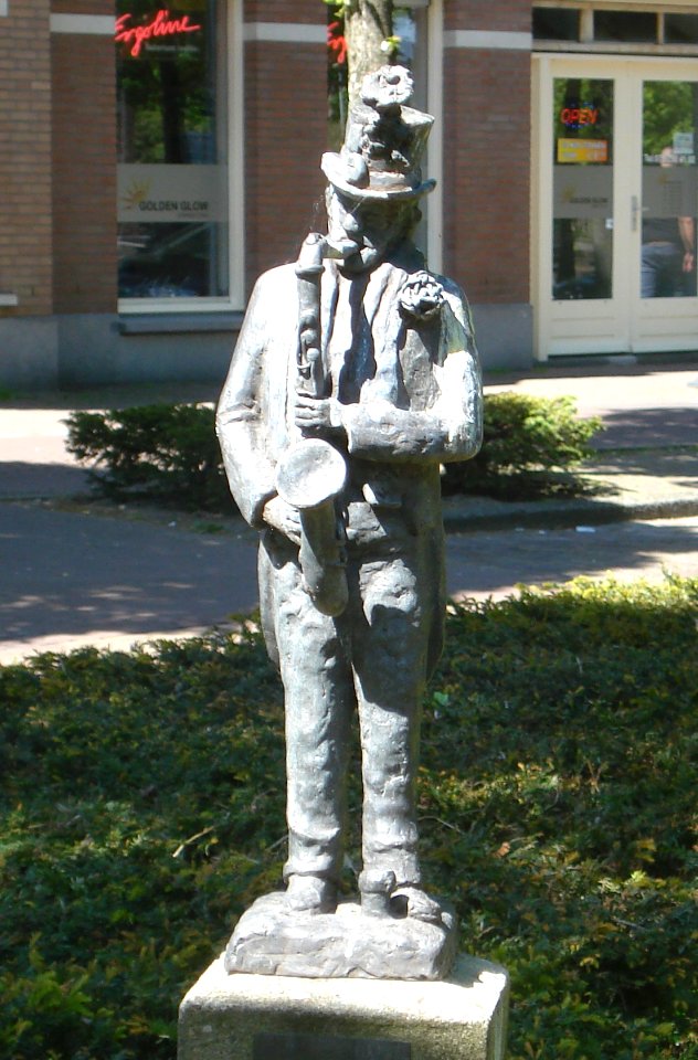 Etten-leur kunstwerk de dsjokkie
