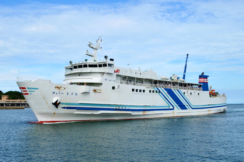 Ferry Kizuna in Ashibe port-1