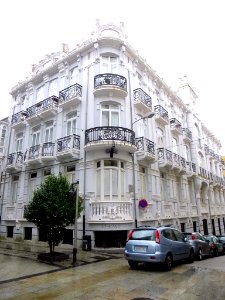 Ferrol - Barrio de La Magdalena - Banco Hispano (ex Hotel Suizo) 2