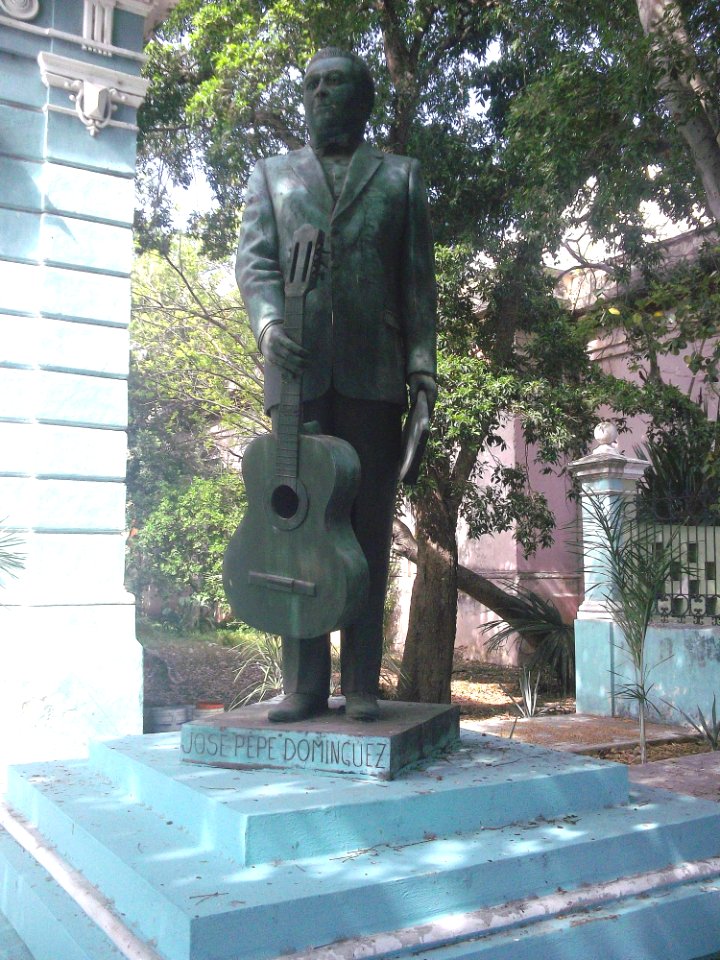 Estatua de Pepe Domínguez, Mérida, Yucatán (01)