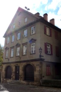 ES Archivstraße 3