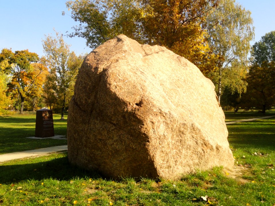 Erratic rock Varso, 8