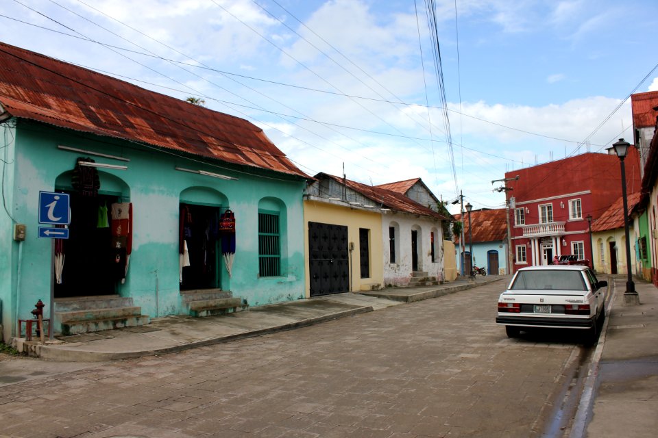 Flores Guatemala 2015 02