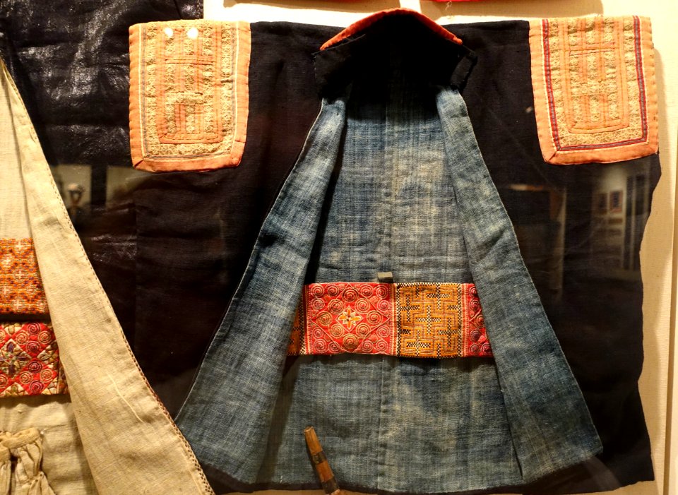 Female outer garment, Mong, Lao Cai province - Vietnam National Museum of Fine Arts - Hanoi, Vietnam - DSC05191