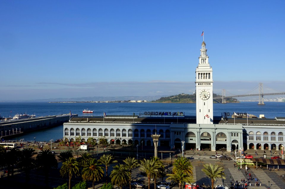 Ferry Building at mid day - DSC06472