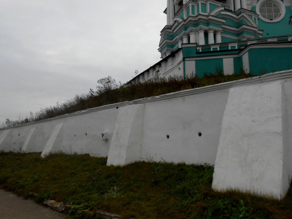 Fence of Assumption Cathedral - 04