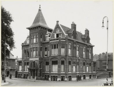 Gebouw van de Gemeentelijke Dienst voor Sociale Zaken Raamsingel 2. NL-HlmNHA 54005444