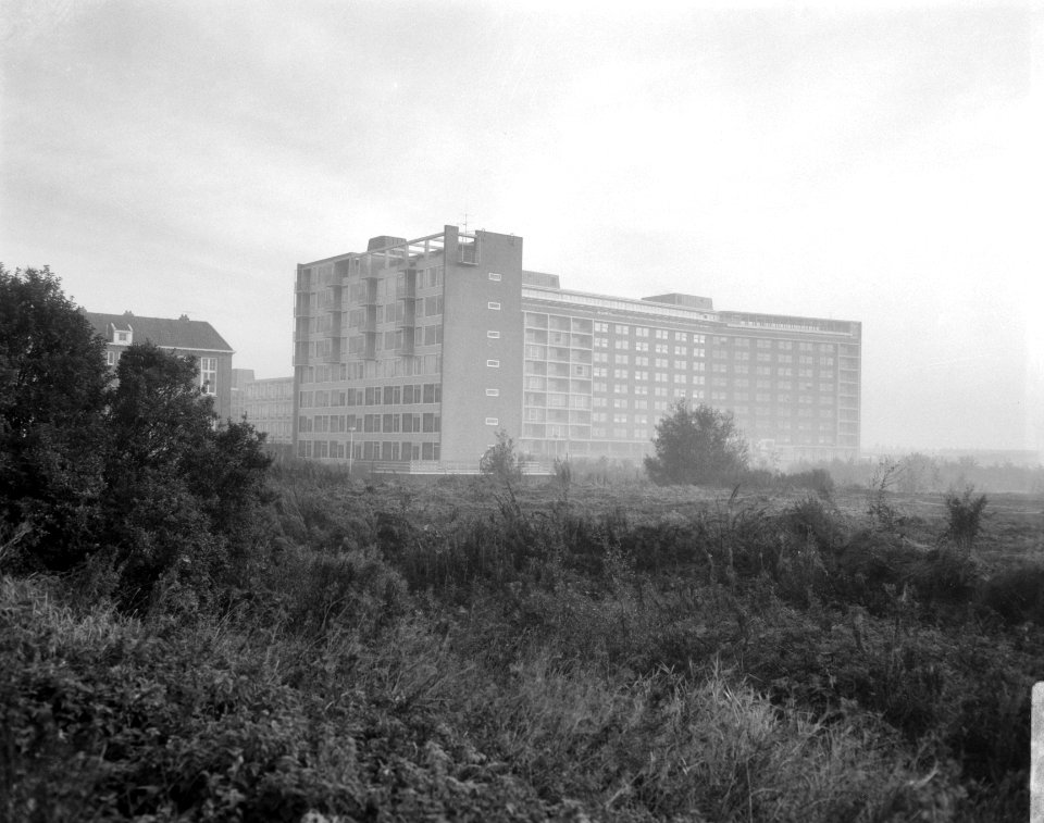 Gebouw van de Vrije Universiteit (exterieur) aan de Boelelaan, Bestanddeelnr 919-6852