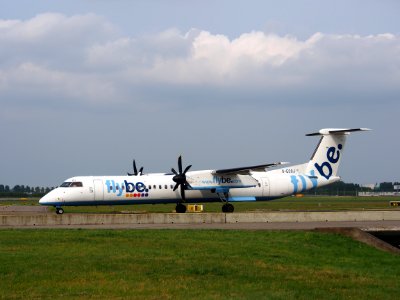 G-ECOJ Flybe De Havilland Canada DHC-8-402Q Dash 8 - cn 4229 taxiing 14july2013 pic-005