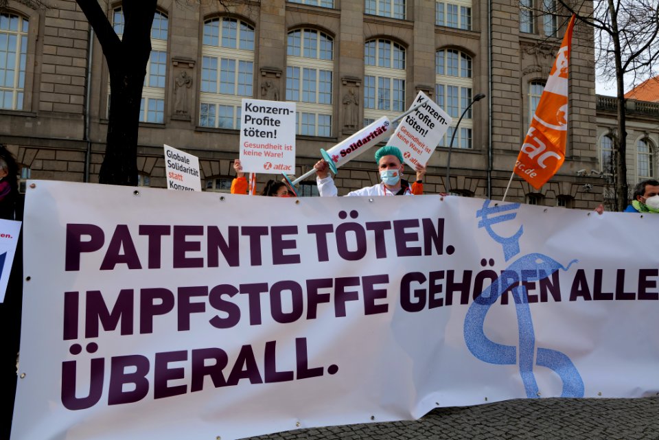 GebtDiePatenteFrei protest Berlin 2021-03-10 32