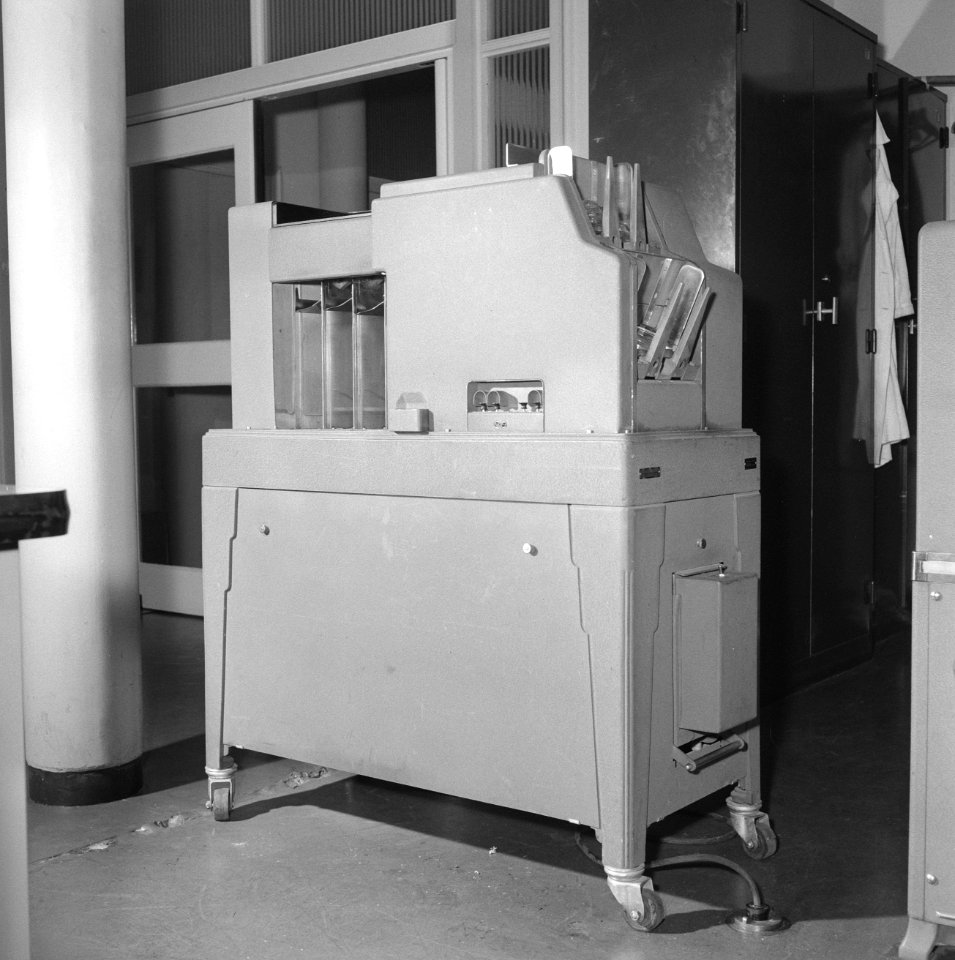 Gebouwen en monumenten knhm, machines, ibm collator type 077, Bestanddeelnr 162-0898