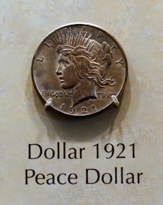 1 Dollar, United States, 1921 - National Museum of American History - DSC00258