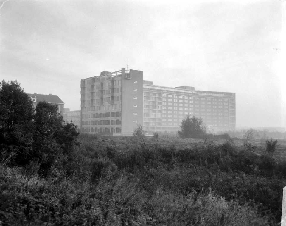 Gebouw van de Vrije Universiteit (exterieur) aan de Boelelaan, Bestanddeelnr 919-6851