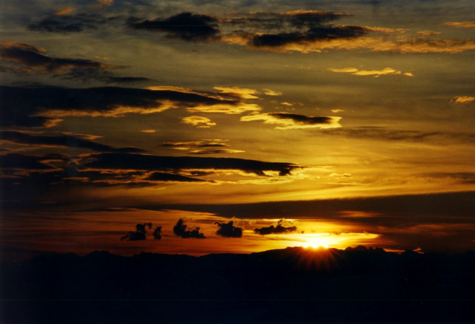 1 30-02 Sonnenaufgang von einem Balkon vom Lindenring aus gesehen
