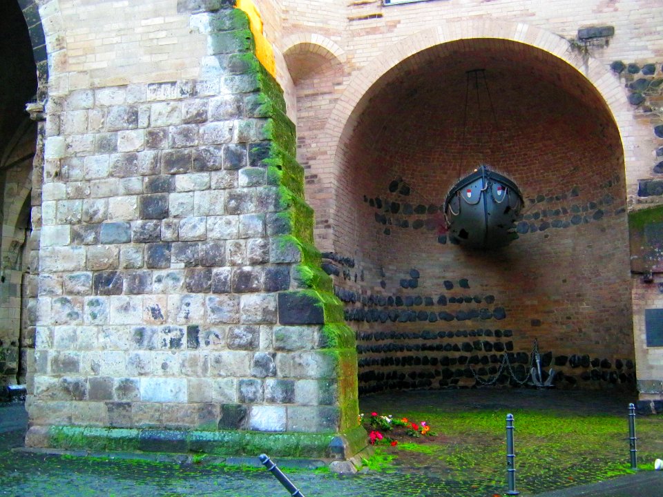 Gedenkstätte SMS Cöln Eigelsteintorburg