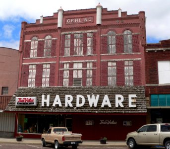 Gehling Theater (Falls City, NE) from E 1