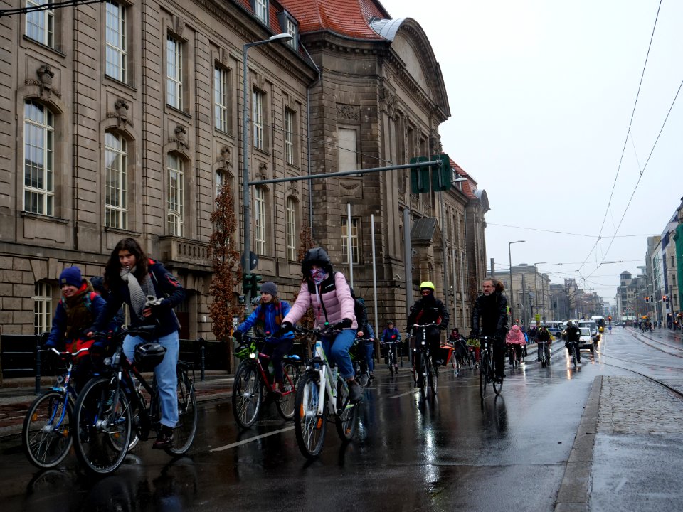 FridaysForFuture protest Berlin 06-12-2019 bicycle demonstration 12