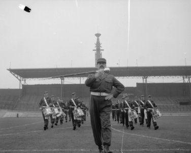 Generale repetitie voor de Taptoe in het Olympisch Stadion te Amsterdam, Bestanddeelnr 911-2652