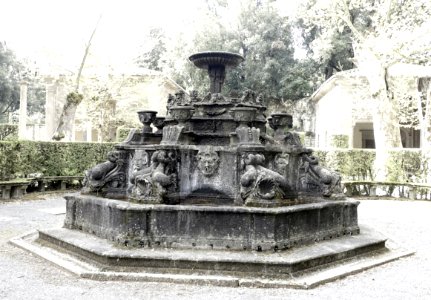 Fountain of the Dolphins - Villa Lante, Bagnaia, Italy - DSC01826