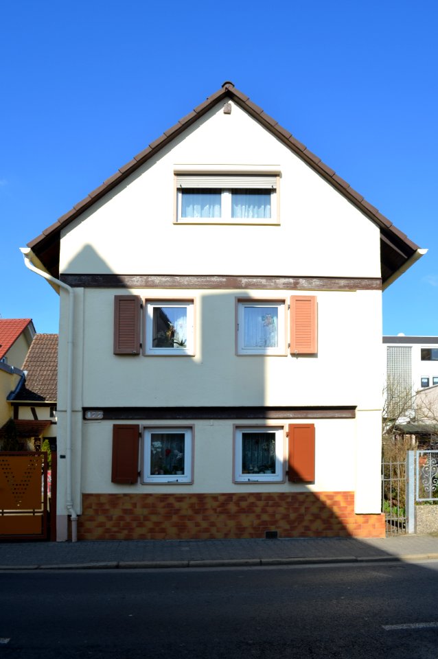 Frankfurt-Seckbach, Wilhelmshöher Straße 177 (1)