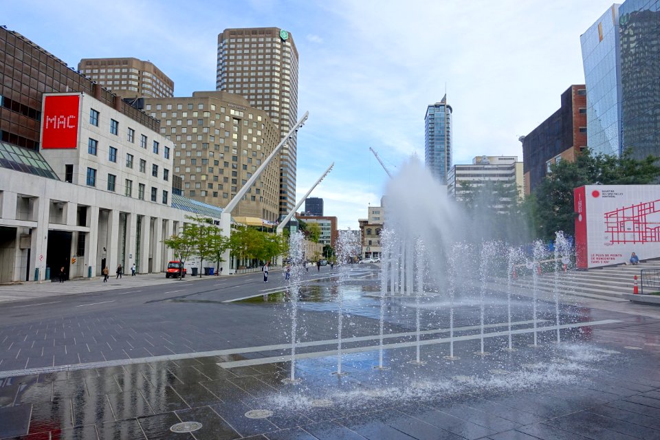 Fountain - Montreal, Canada - DSC08319