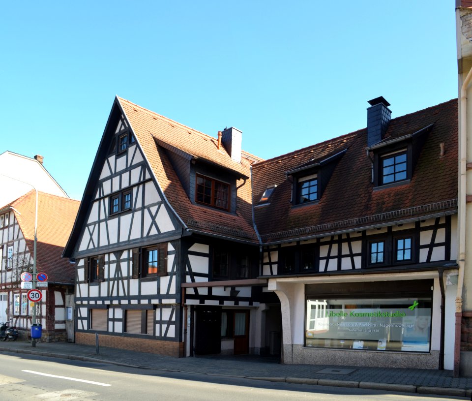 Frankfurt-Seckbach, Wilhelmshöher Straße 156