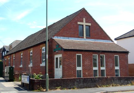 Former Netley Methodist Church, New Road-Chamberlayne Road junction, Netley (May 2019) (6)