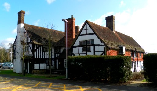 Edgeworth House, Balcombe Road, Fernhill, Crawley (IoE Code 363323)