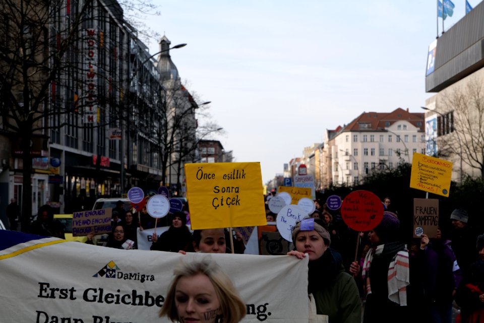 Frauenkampftag demonstration Berlin 2020 44