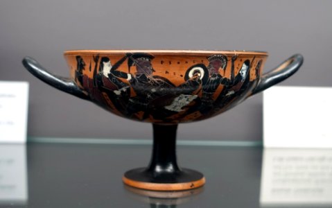 Drinking bowl with scenes from the Aethiopis epic, Attic, c. 540 BC, L 419 - Martin von Wagner Museum - Würzburg, Germany - DSC05477