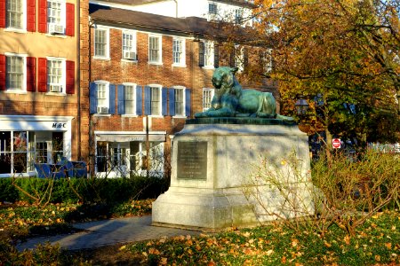 Edgar Palmer Memorial by Charles R. Knight, 1944 - Palmer Square - Princeton University - Princeton, NJ -DSC00873