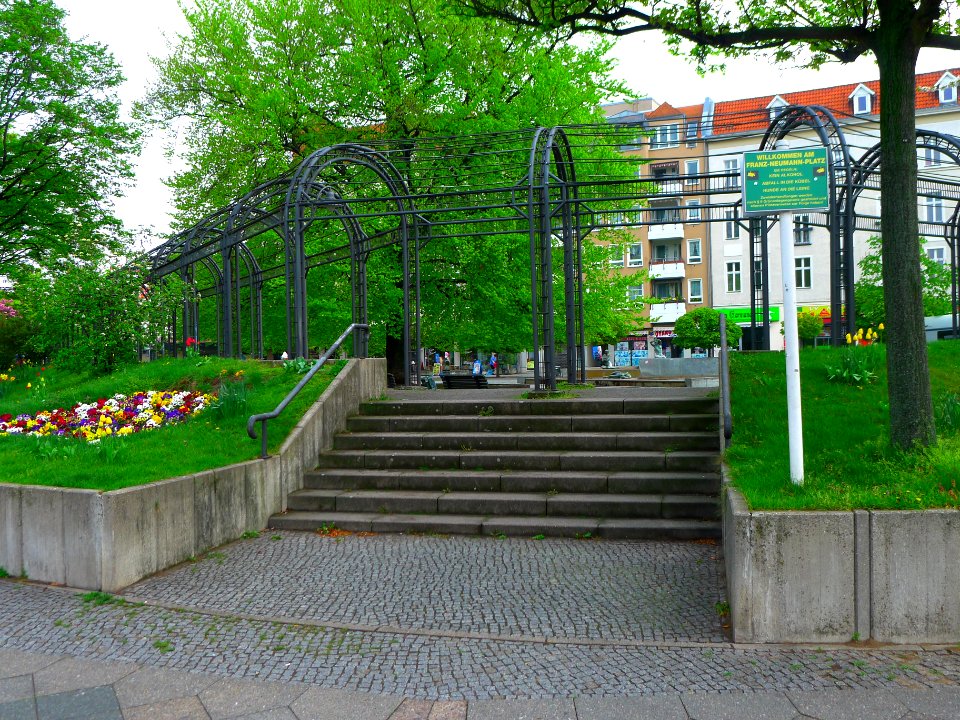 Franz-Neumann-Platz (Berlin-Reinickendorf)