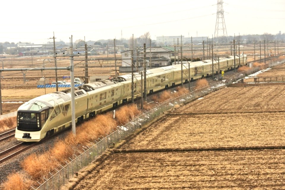 East Japan Railway Company E001 Series "TRAIN SUITE Shikishima"