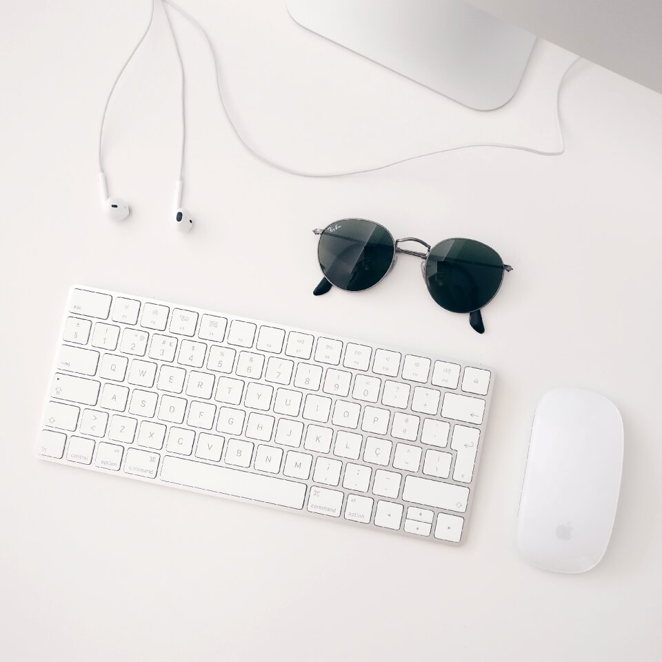 Earphones computer business