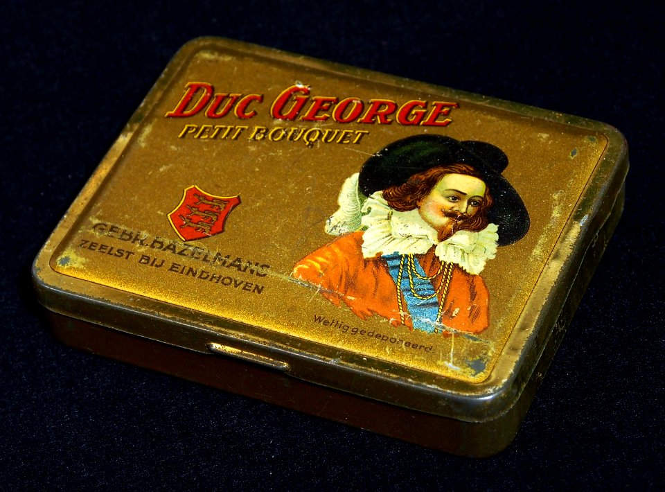 Duc George petit bouquet sigaren blik van Gebr Bazelmans, foto2