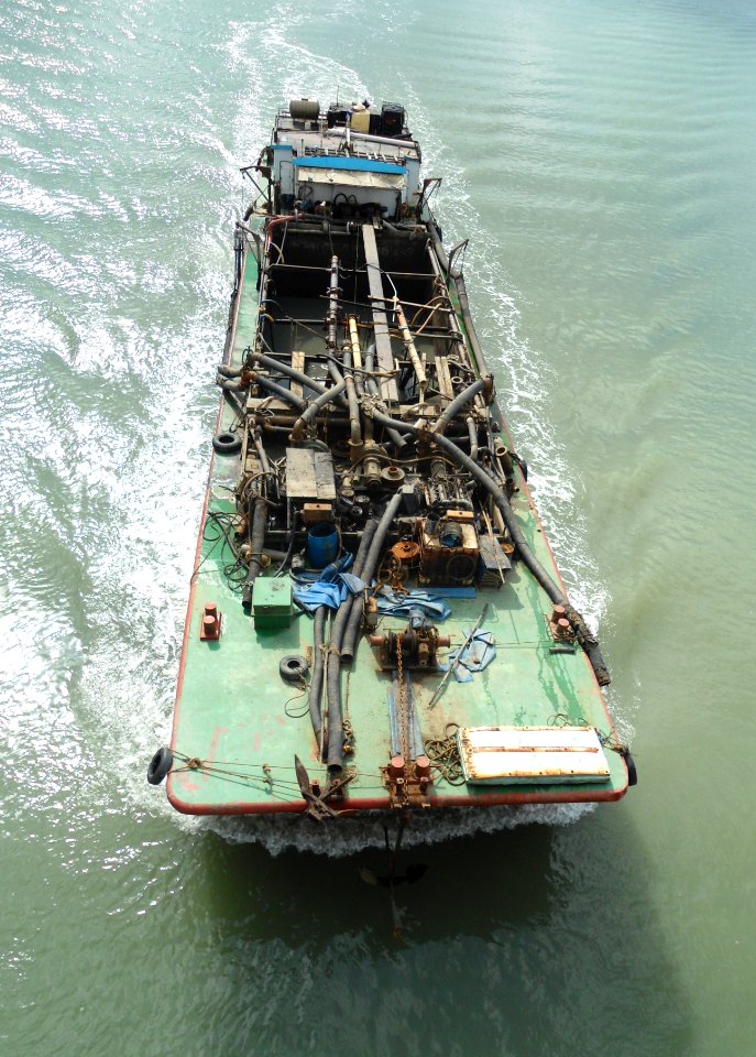 Dredge ship top view - 01
