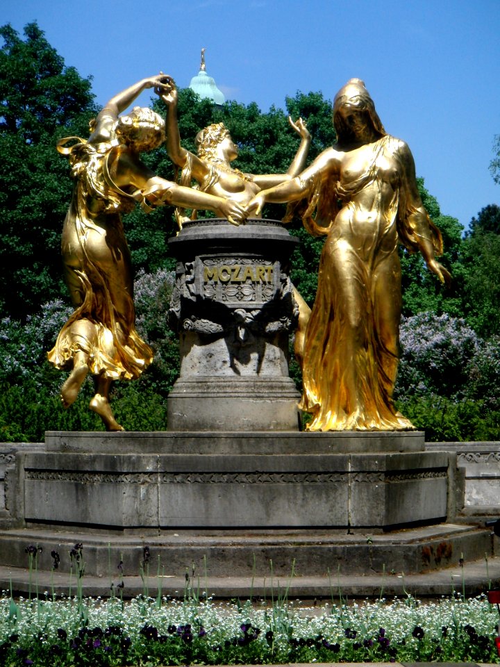 Dresden-Mozartbrunnen,Rek.Wolf,Eberhard.02