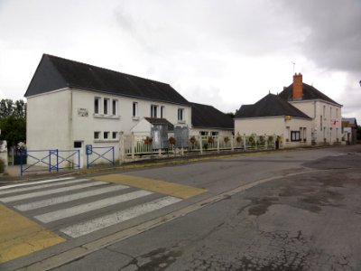 Draché (Indre-et-Loire) école et mairie