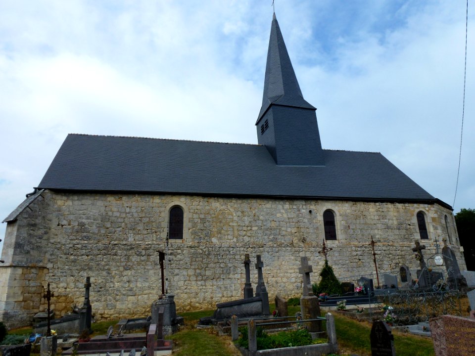 Draize (Ardenens) Église Sainte-Anne, vue latérale